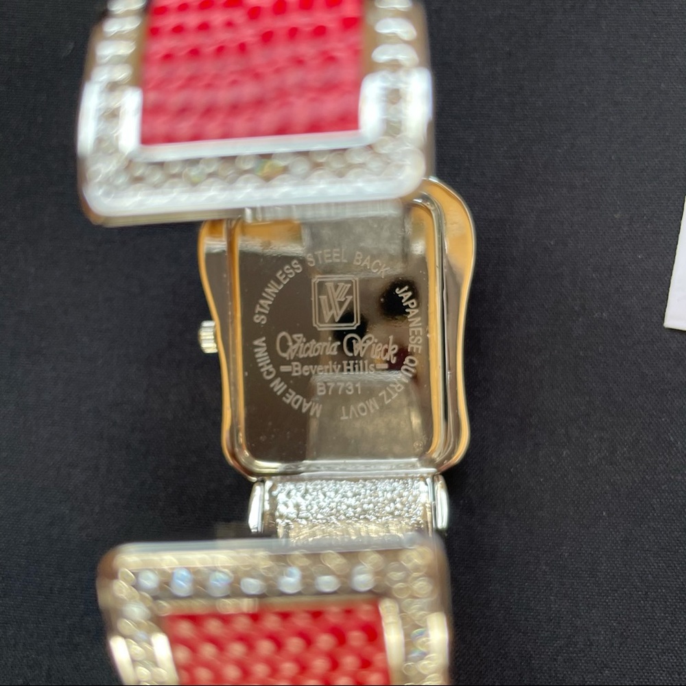 Buckle & Crystal Watch - Picture 4 of 6